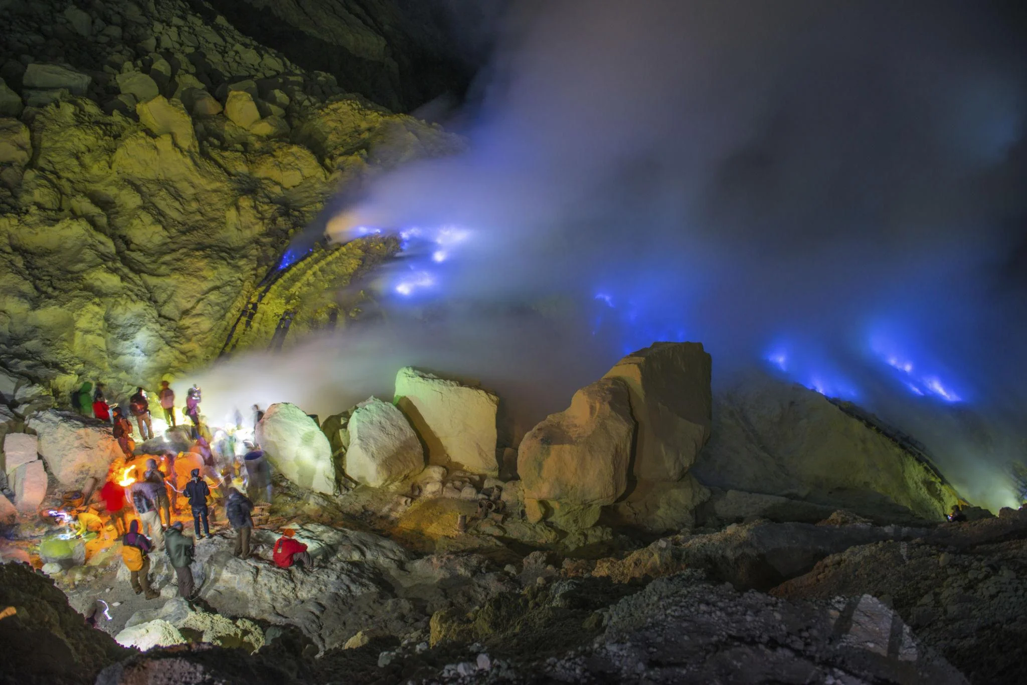 Kawah Ijen blue fire volcano Indonesia electric blue flames night